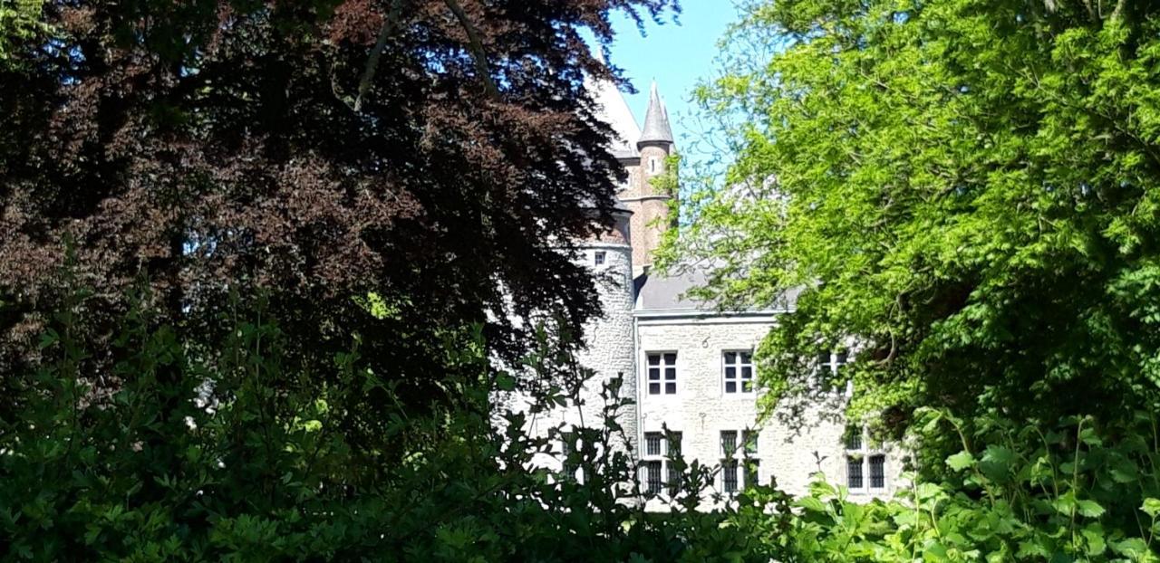 Maison D'Hote Les Notes Endormies Suite Le Refuge Walcourt ภายนอก รูปภาพ