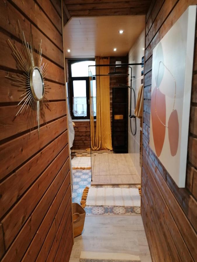 Maison D'Hote Les Notes Endormies Suite Le Refuge Walcourt ภายนอก รูปภาพ
