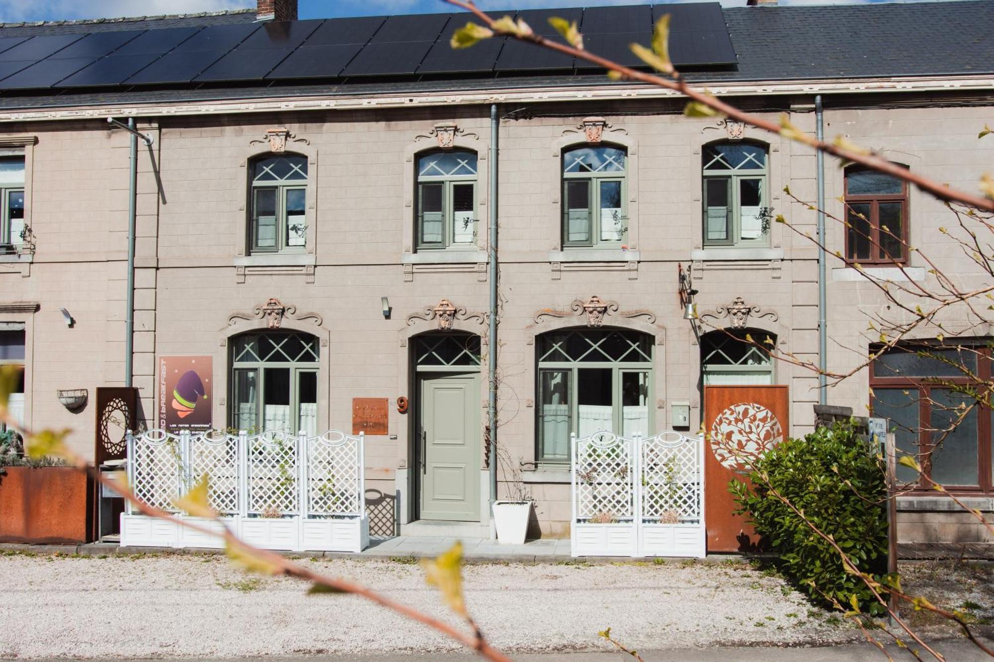 Maison D'Hote Les Notes Endormies Suite Le Refuge Walcourt ภายนอก รูปภาพ