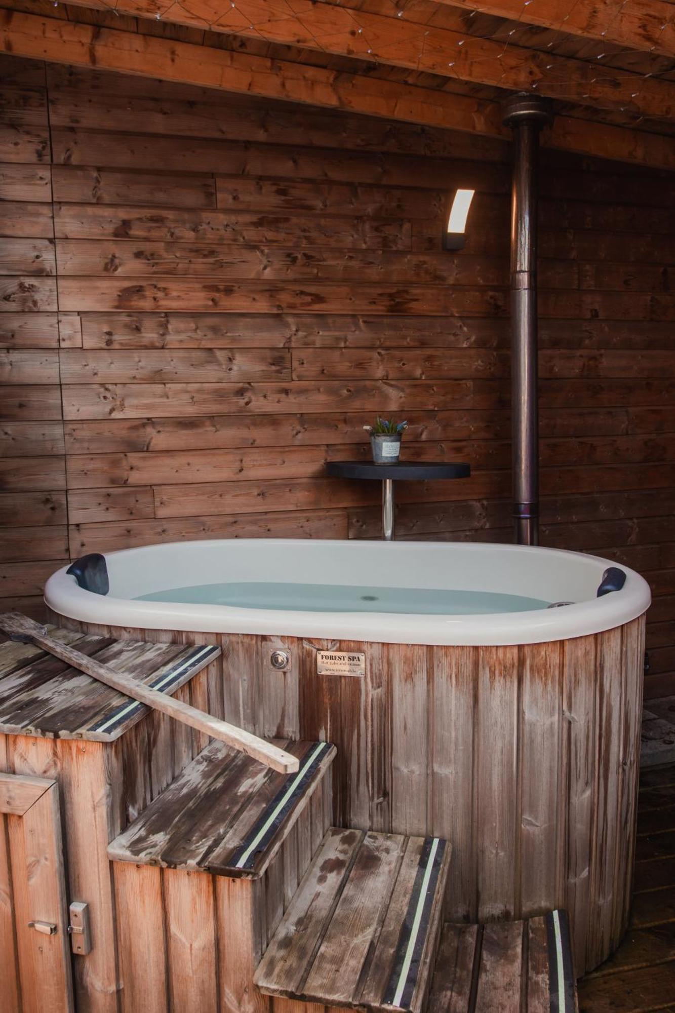 Maison D'Hote Les Notes Endormies Suite Le Refuge Walcourt ภายนอก รูปภาพ