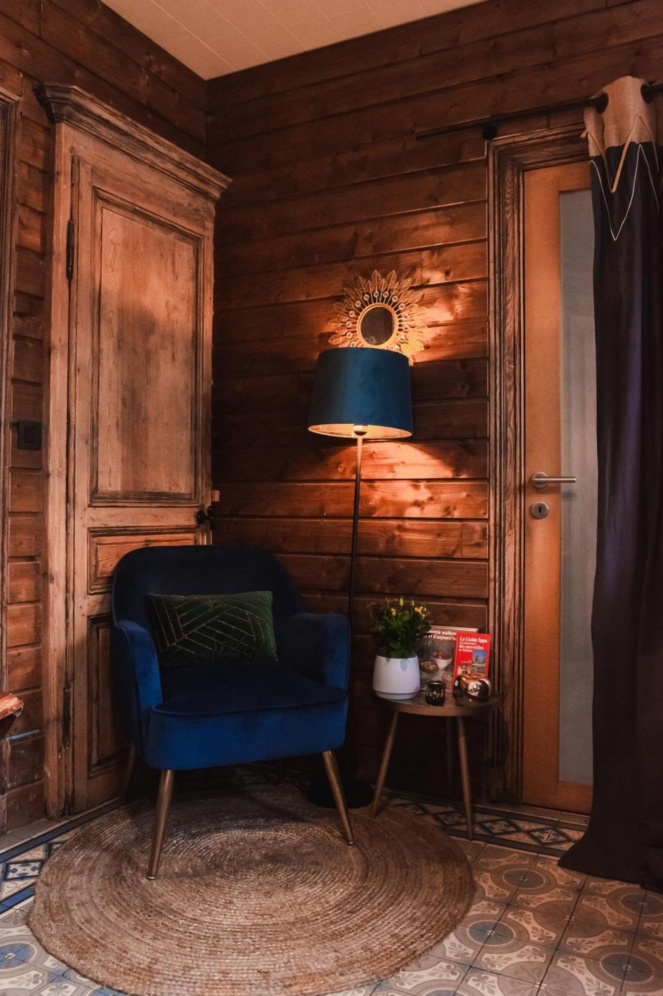 Maison D'Hote Les Notes Endormies Suite Le Refuge Walcourt ภายนอก รูปภาพ